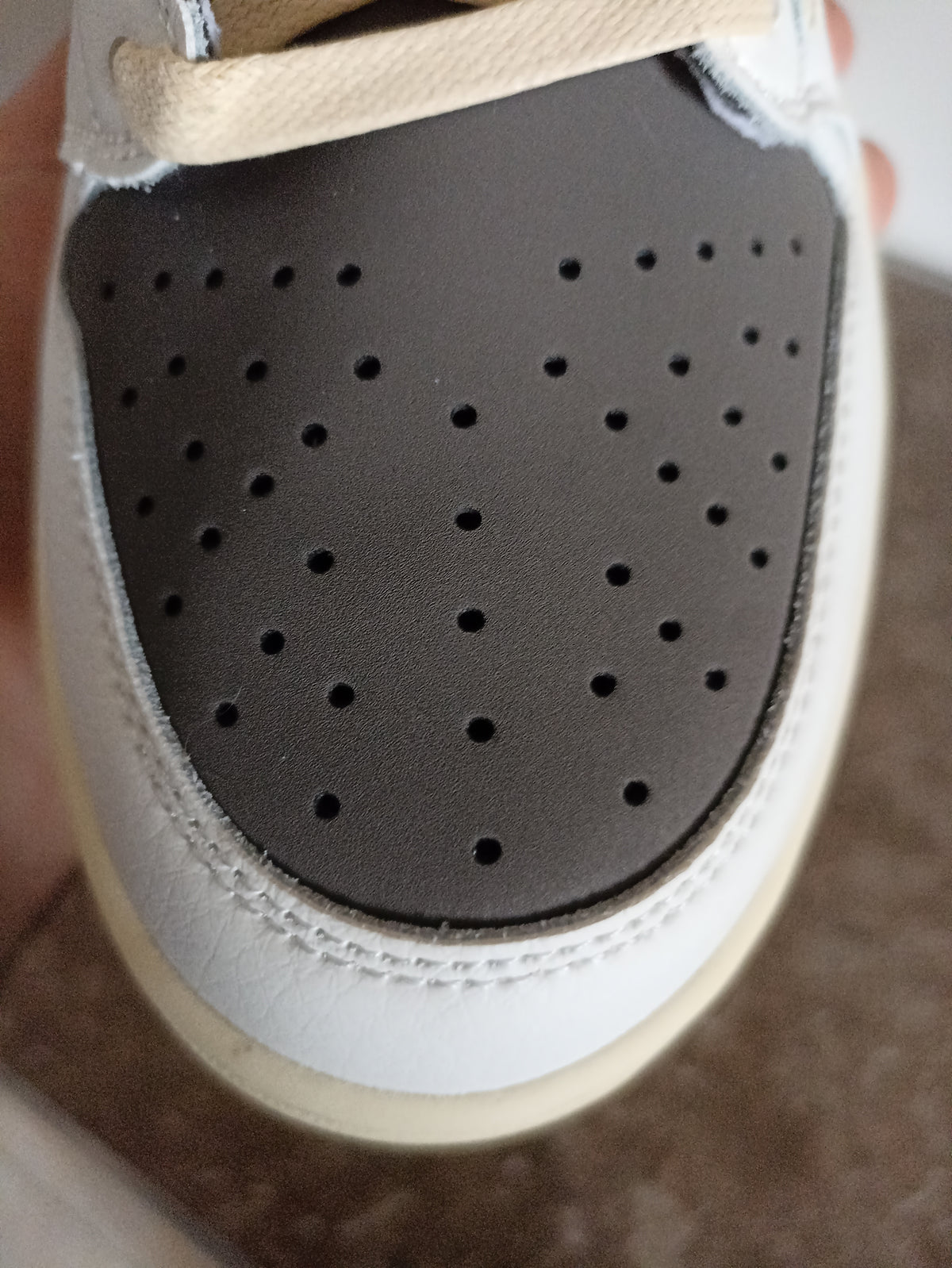 Air Jordan 1 Low OG x Travis Scott "Reverse Mocha