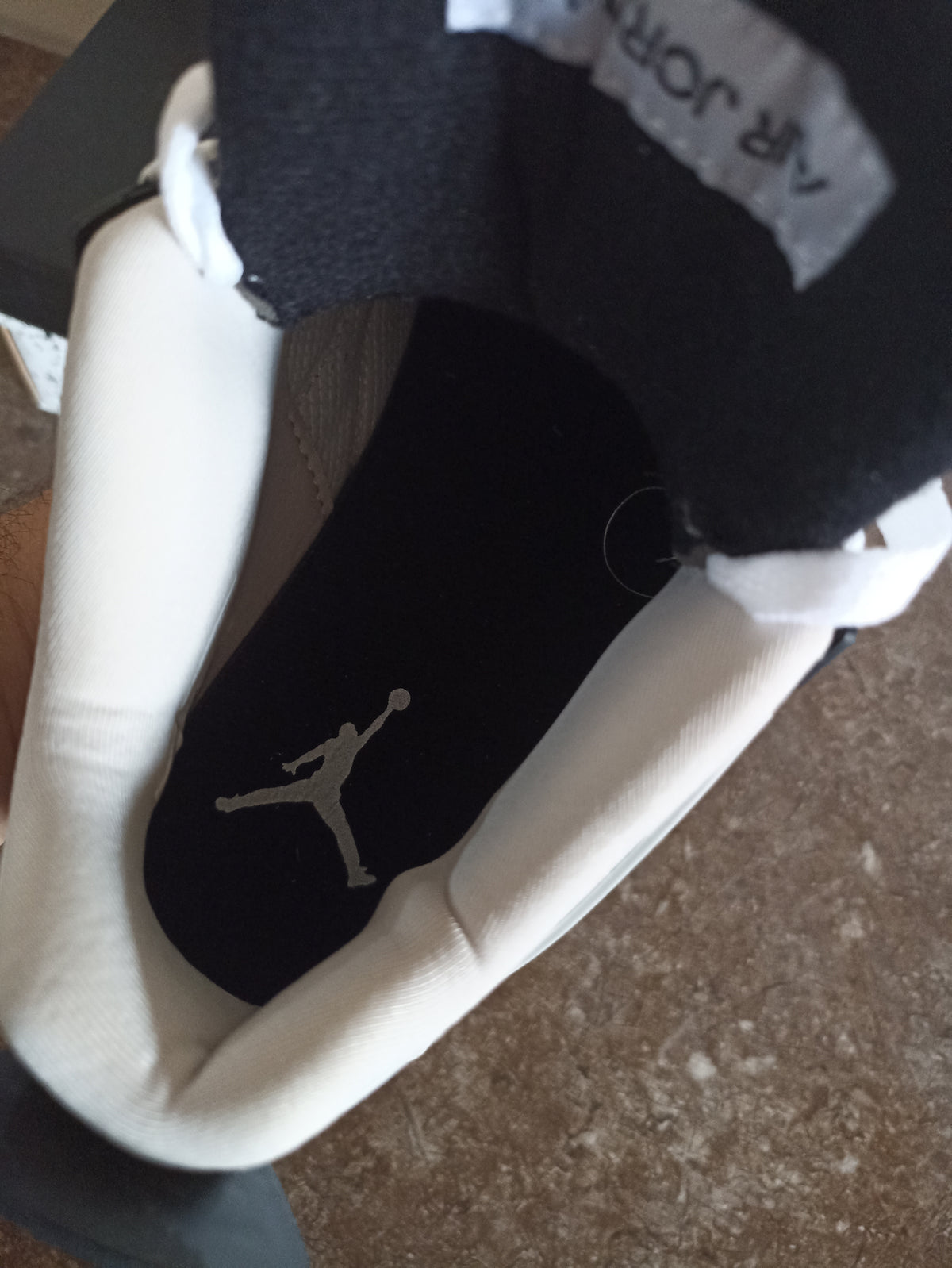 Air Jordan 4 Retro "Military Black