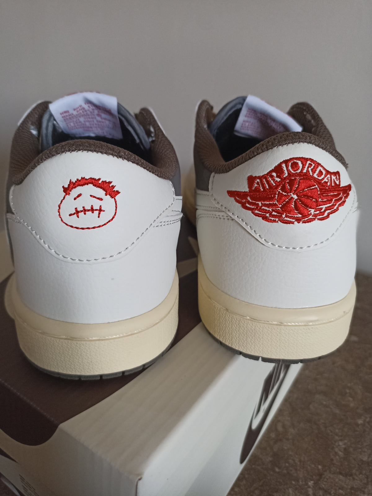 Air Jordan 1 Low OG x Travis Scott "Reverse Mocha
